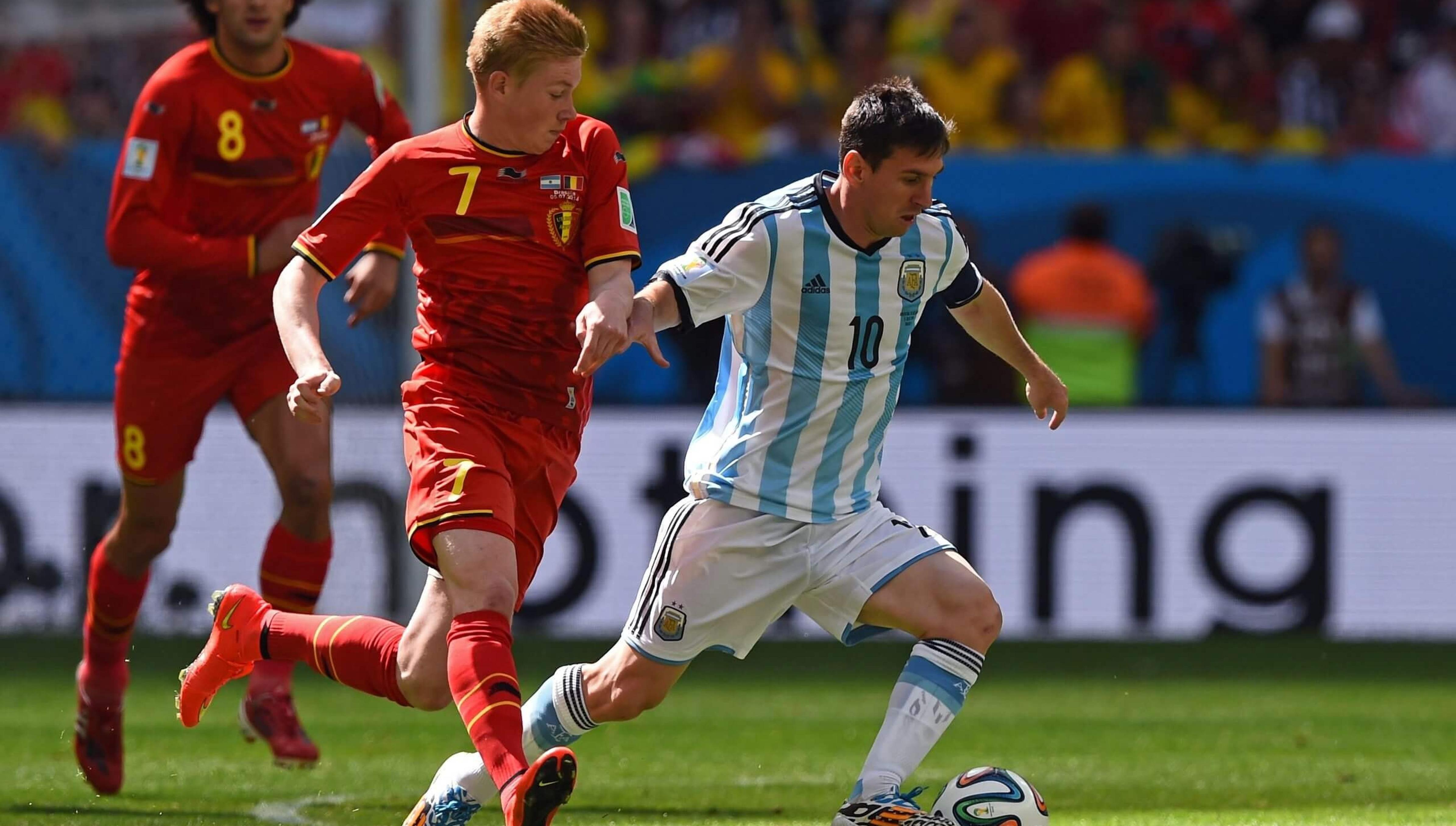 登录中心官网-关于德布劳内在巴塞罗那比赛中险胜，战术调整引发热议！上演精彩一战的信息