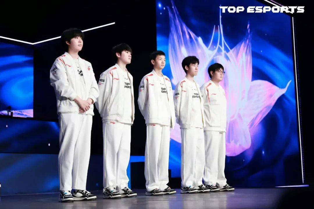 登录中心官网-TES带队取胜!,Doinb重要时刻爆冷赛场气氛高涨